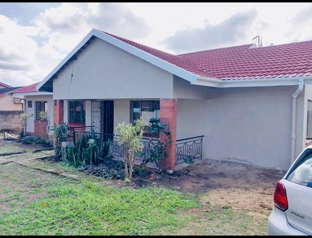 5 BEDROOM HOUSE FOR SALE IN SANDFIELD